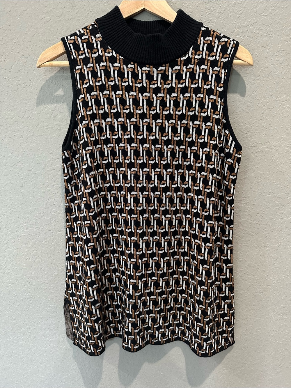 Chico’s knit sleeveless sweater tunic Sz M